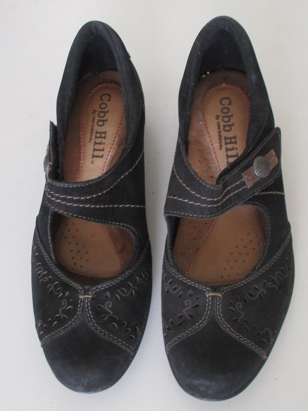 New Balance Cobb Hill Womens Black Suede Mary Jane Flat Comfort Loafer - Size 7M